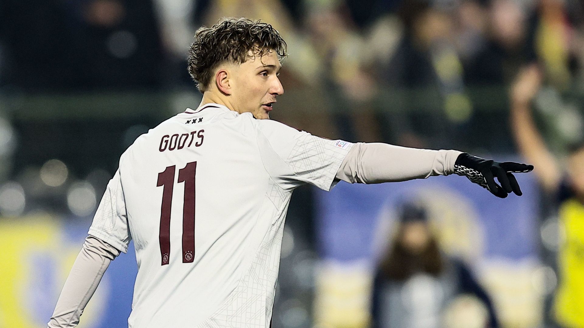 Efek Domino Transfer PSG: Kedatangan Mika Godts Beri Lampu Hijau bagi Liverpool untuk Amankan Bradley Barcola