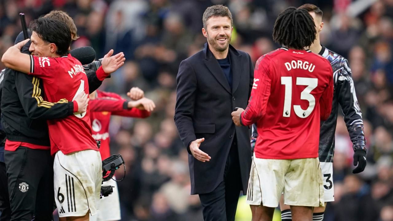 Evaluasi Pasca Kekalahan dari AC Milan: Tantangan Besar Michael Carrick di Manchester United