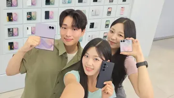 Fenomena Pergeseran Pasar Smartphone: Mengapa Loyalis Apple Mulai Melirik Galaxy Z Fold 8?