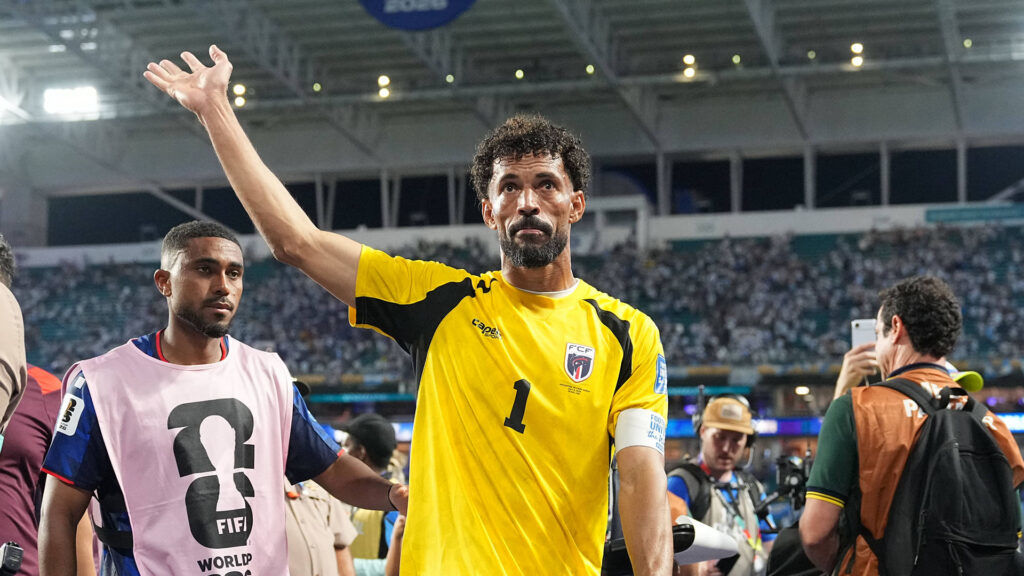 Fenomena Vozinha di Colo-Colo: Antara Euforia Transfer Megah dan Isu Pensiun Sang Pahlawan Dunia