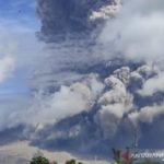 gunung-sinabung-meletus-dengan-kolom-abu-3-500-meter-status-naik-ke-level-siaga-150x150 Ensiklopedia
