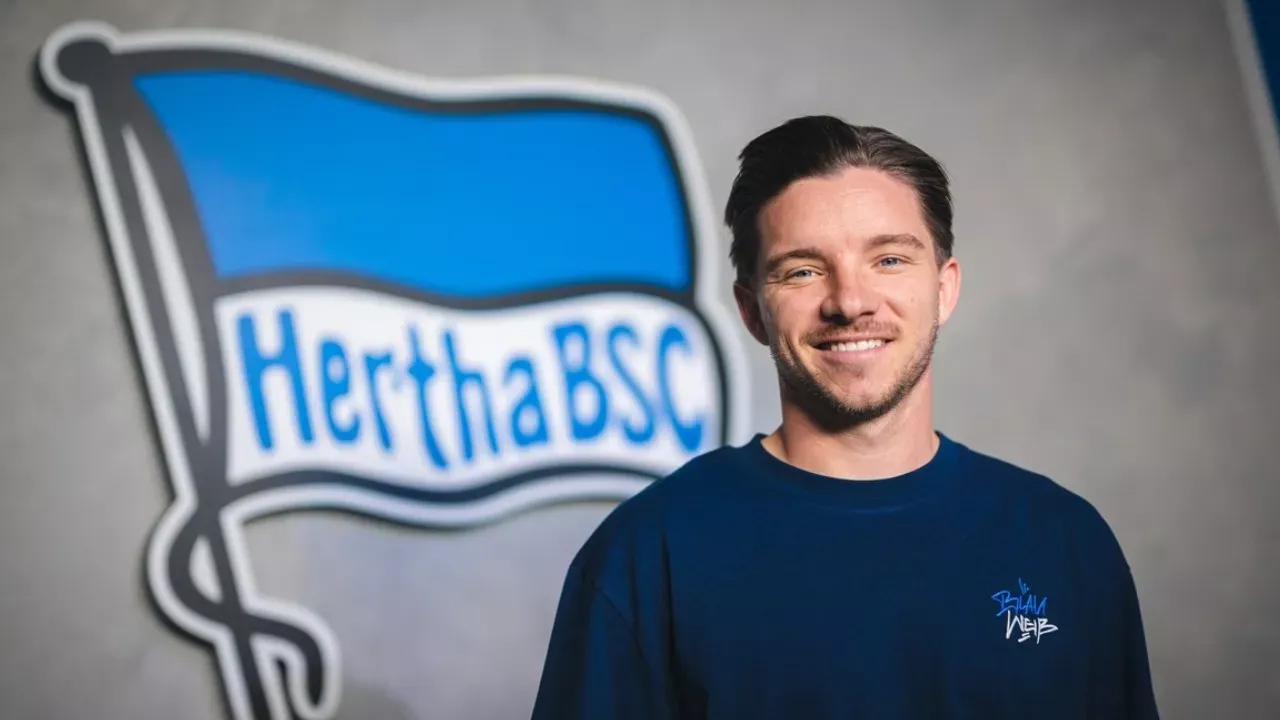 Hertha Berlin Resmi Boyong Bek FC Augsburg Mads Pedersen di Bursa Transfer