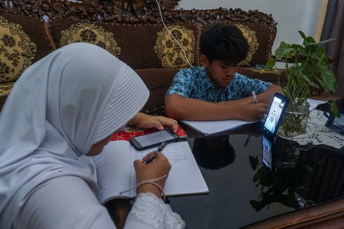 Jakarta Fleksibel: Sekolah Boleh Terapkan PJJ dan Pekerja WFH dalam Rangka Semarak HUT ke-81 RI