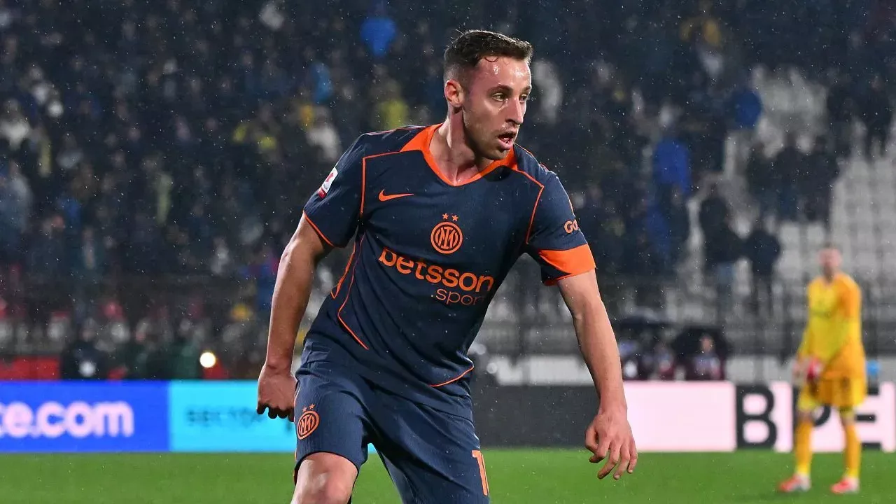 Kejutan Bursa Transfer: Davide Frattesi Resmi ke Lazio Setelah Sempat Nyaris Gabung Januari Lalu