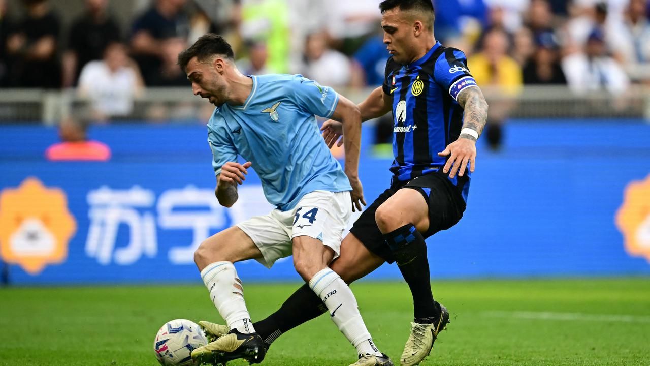 Kejutan Bursa Transfer Serie A: Lazio Siapkan Langkah untuk Boyong Tomori dari Milan