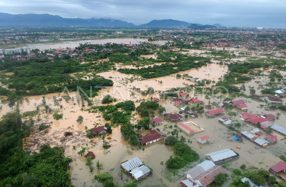 Kota Padang Dikepung Banjir Besar: Ribuan Rumah Terendam dan Ancaman Cuaca Ekstrem Masih Mengintai