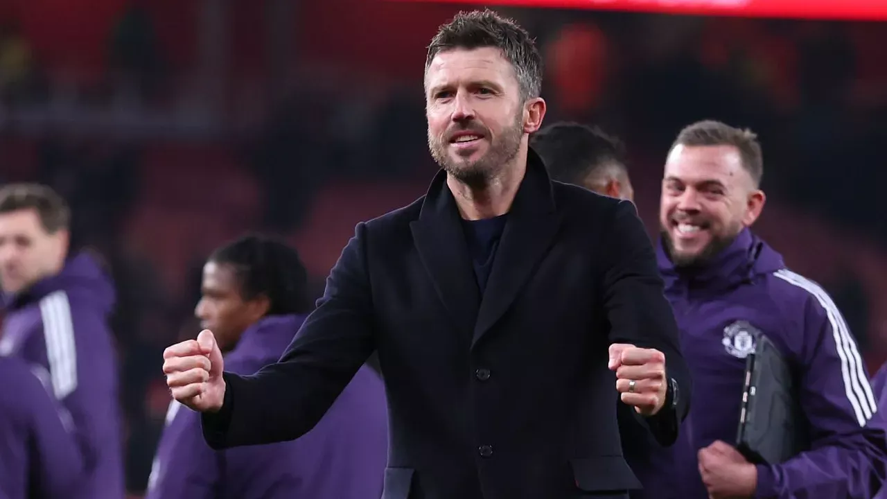 Malam Kelam di Wroclaw: Manchester United Tumbang di Tangan Mantan Pelatih, Michael Carrick Beri Peringatan Keras