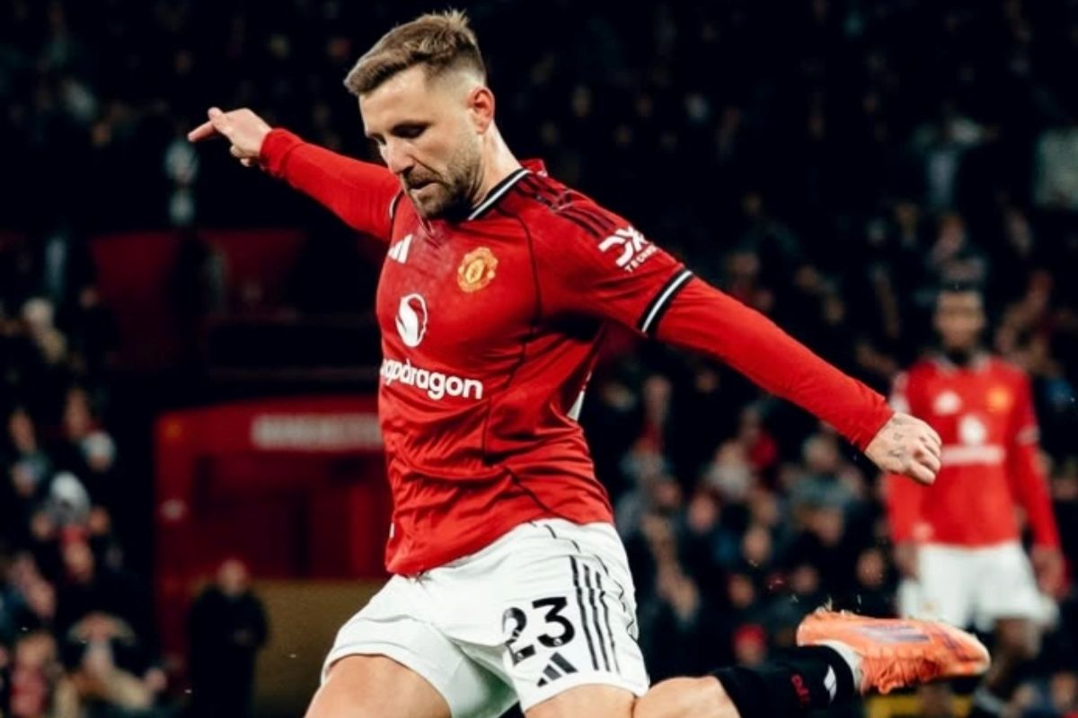 Manchester United Raih Kemenangan Besar, Luke Shaw Menjadi Pahlawan di Lapangan