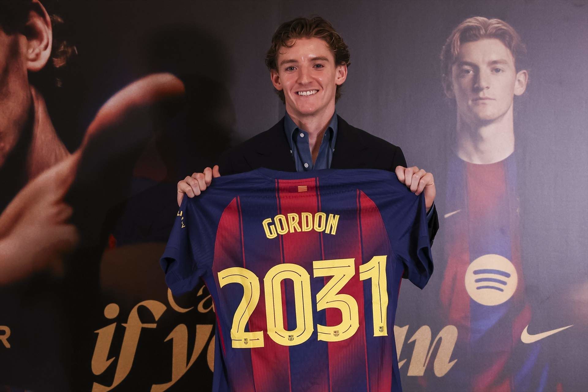 Momen Berkelas Anthony Gordon: Debut Manis di Barcelona dan Gestur Sportivitas Tinggi