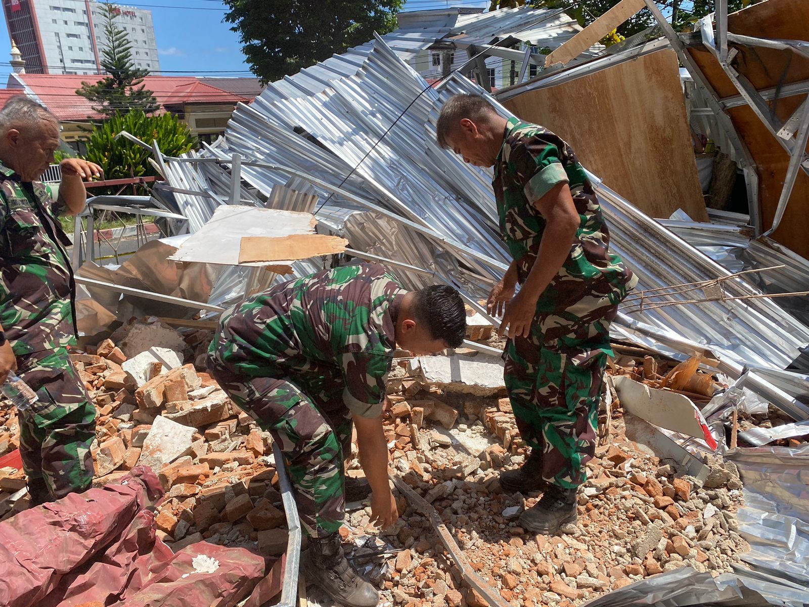 NTT Berduka: Pemerintah dan Berbagai Pihak Gerak Cepat Tangani Dampak Gempa