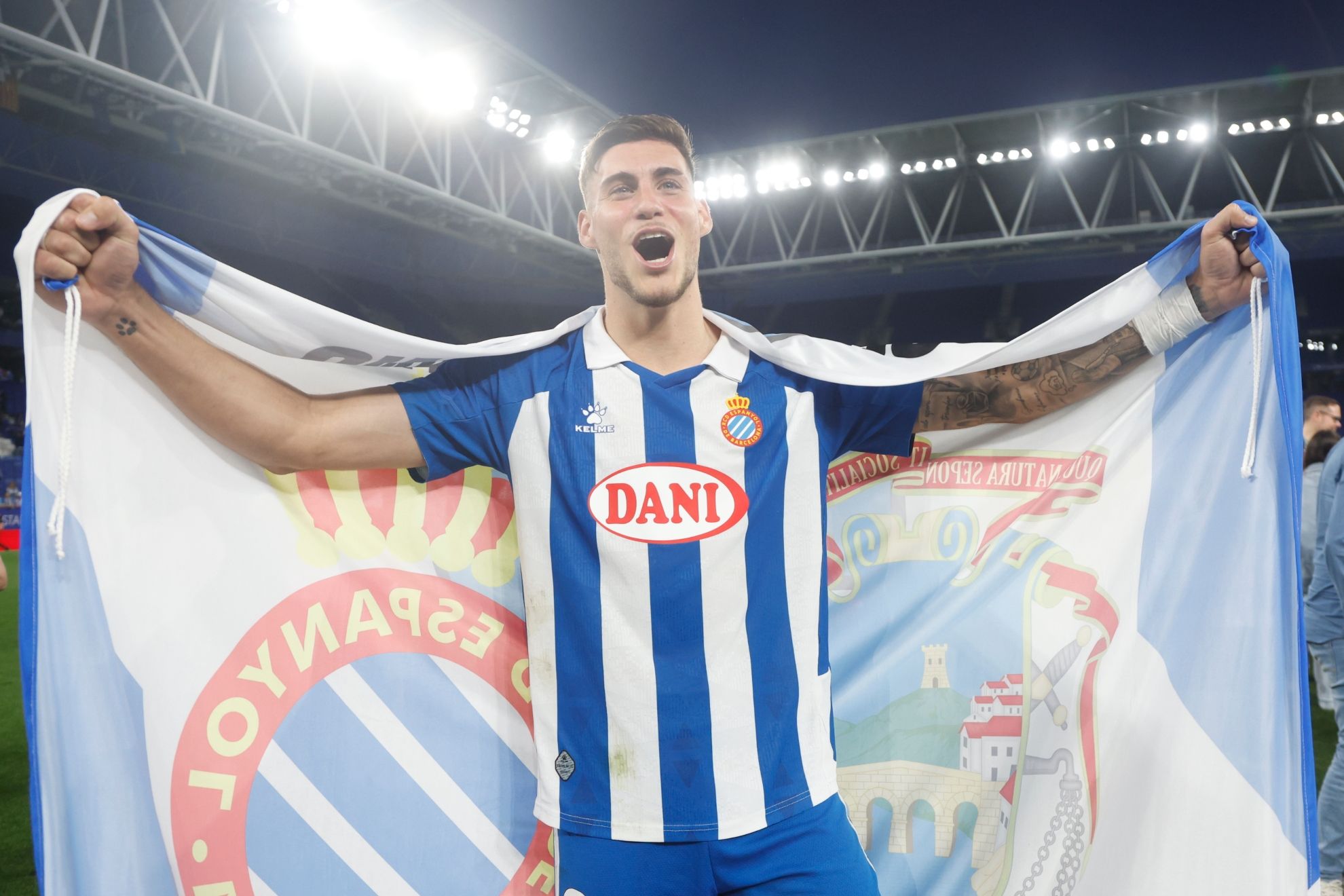 Roberto Fernandez Bersinar Terang, Espanyol Sukses Taklukkan Levante di Liga Spanyol