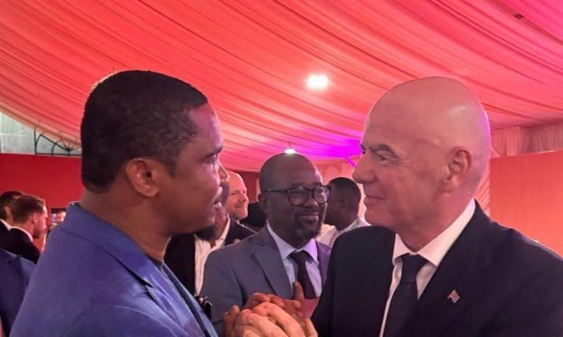Samuel Eto'o Pasang Badan untuk Gianni Infantino di Tengah Tekanan Politik FIFA