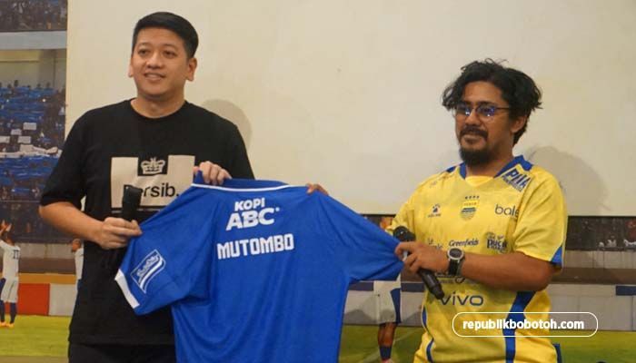 Sinergi Bek Asing Persib: Cerita Mutombo Tolong Danijel Loncar Awali Proses Adaptasi di Bali