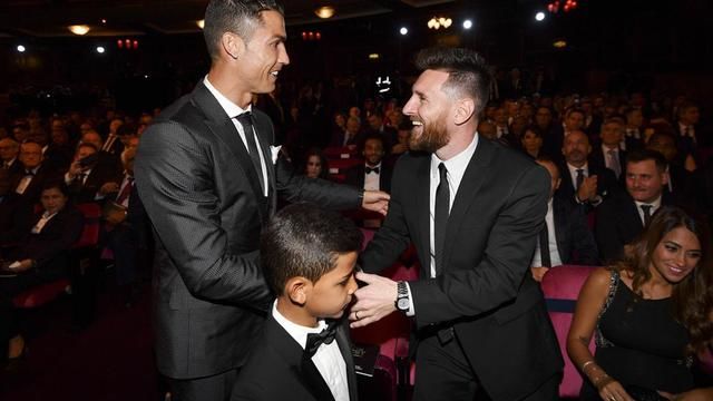 Sisi Lain Persaingan: Cristiano Ronaldo Sampaikan Pesan Duka untuk Messi Usai Kepergian Jorge Messi