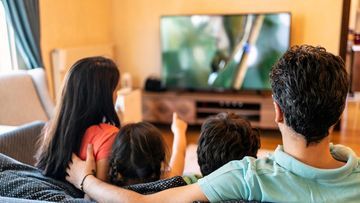 Tips Seru Menikmati Family Time: Nonton Film di Rumah Mumpung Pakai Diskon