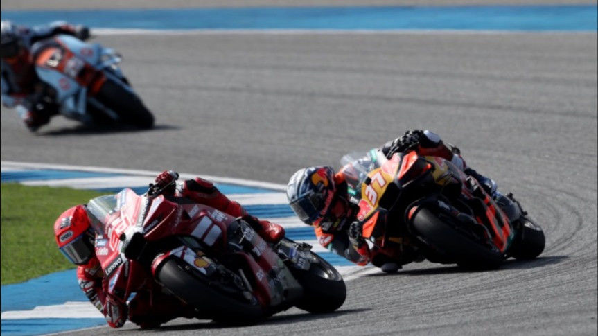 Aksi Berani Pedro Acosta di GP Aragon 2026: Dovizioso Puji Manuver Gila Saat Kejar Marc Marquez