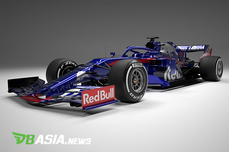 Aksi Spektakuler: Red Bull Ubah Mobil F1 Ikonik Jadi Kereta di Madrid demi Sambut GP Spanyol