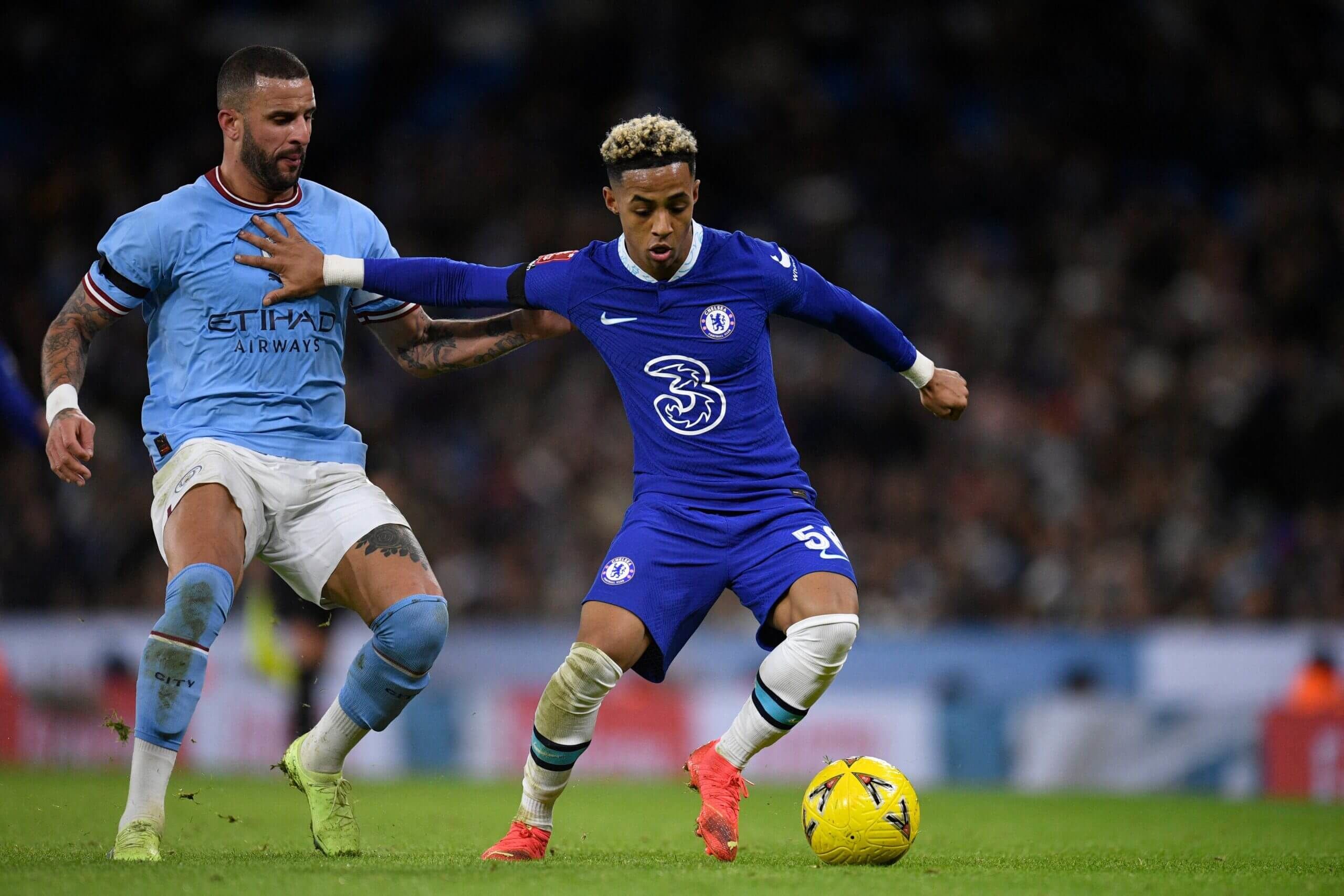 Amorim Tegaskan Kepercayaan pada Omari Hutchinson: Fakta yang Diungkap The Athletic