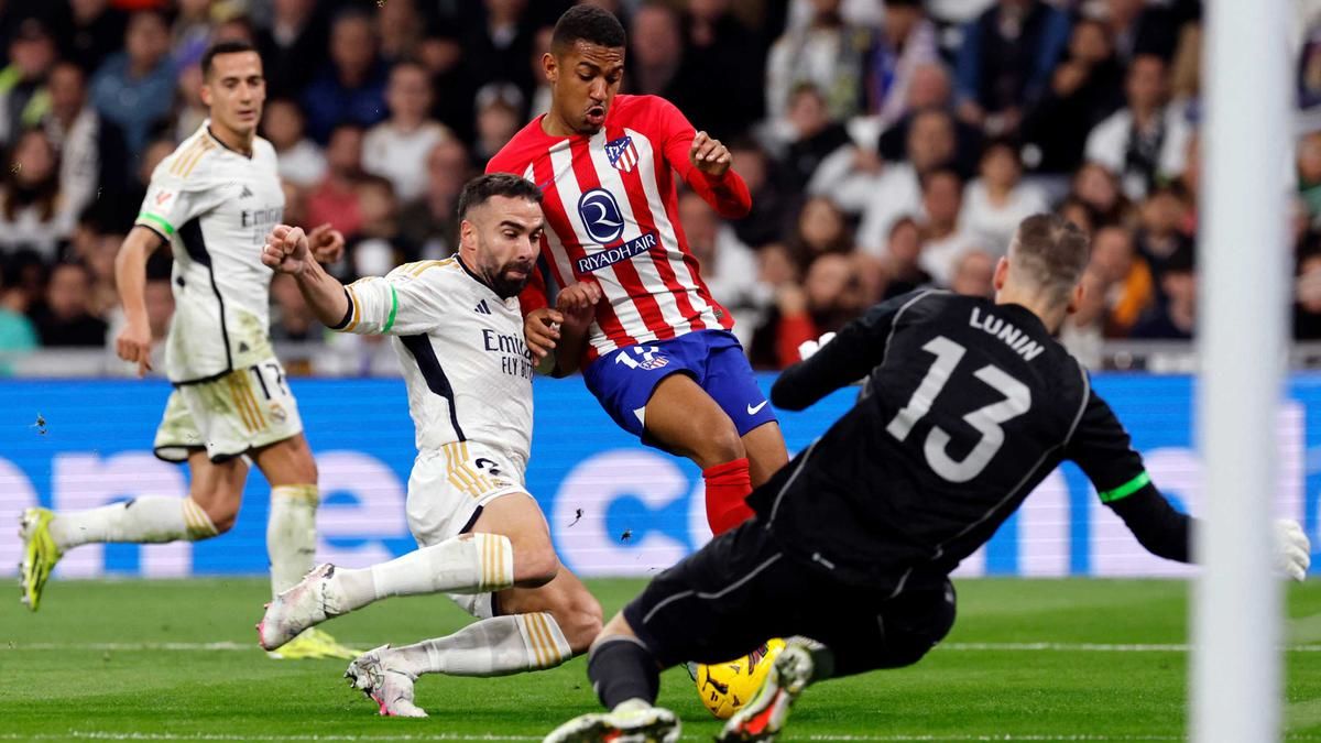 Atletico Madrid Gagal Rekrut Bek Veteran Lyon, Bagaimana Dampaknya Pada Skup?