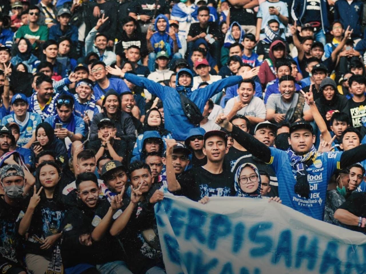 Dinamika Dunia Sepak Bola: Antara Ambisi Viking Persib di Asia dan Insiden di Stadion Amerika