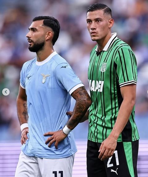 Duel Sengit Coppa Italia: Jay Idzes Siap Jaga Benteng Sassuolo Hadapi Ancaman Frosinone