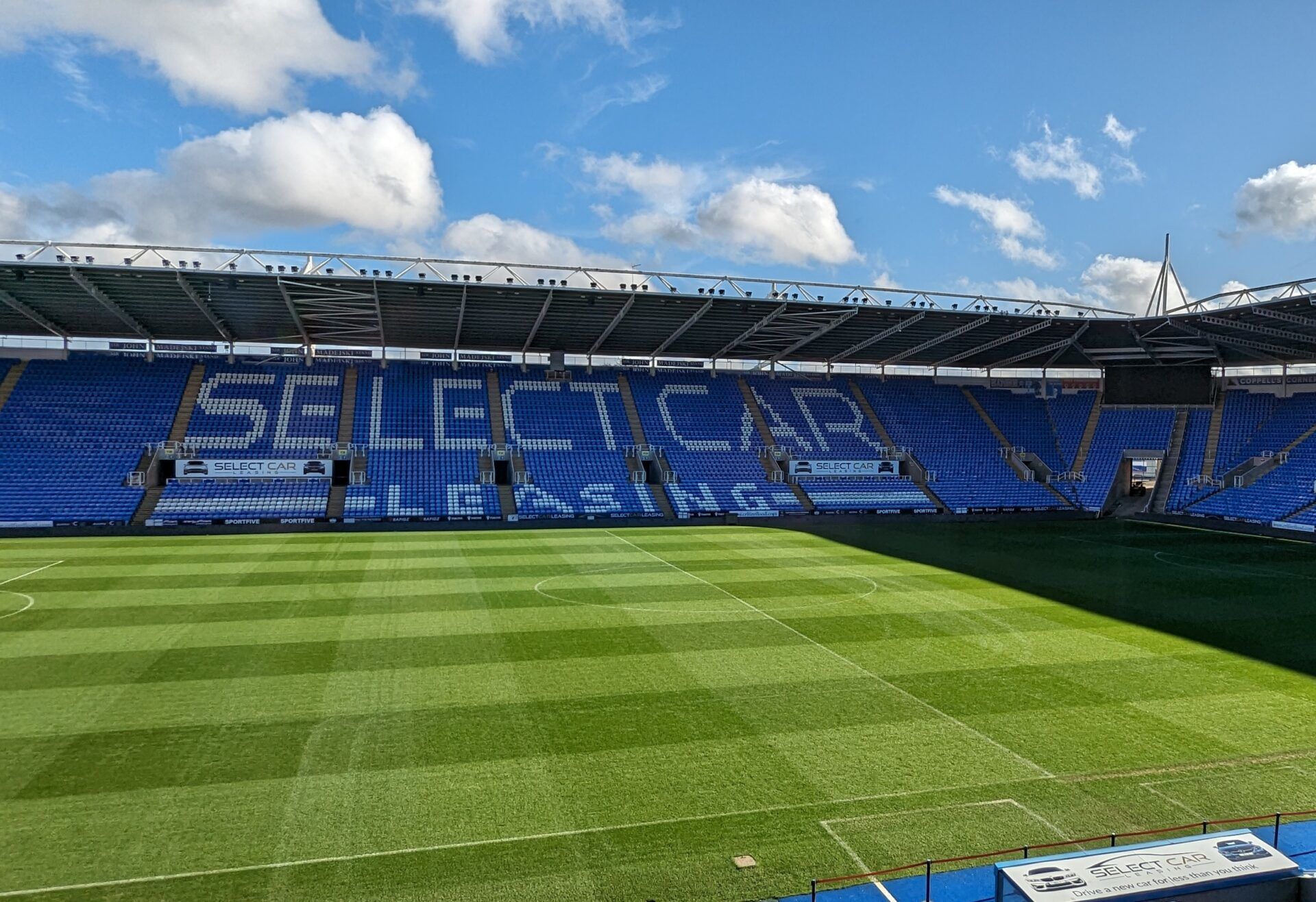 Duel Sengit di Select Car Leasing Stadium: Prediksi Reading vs Blackpool 05 September 2026 League One