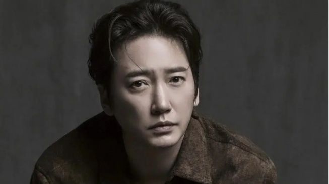 Dunia Hiburan Korea Berduka: Aktor Lee Yong Joo Meninggal Dunia di Usia 44 Tahun Akibat Serangan Jantung