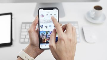 Instagram Akan Hukum Akun Influencer AI yang Pura-pura Jadi Manusia: Kebijakan Baru Memaksa Label Otentik