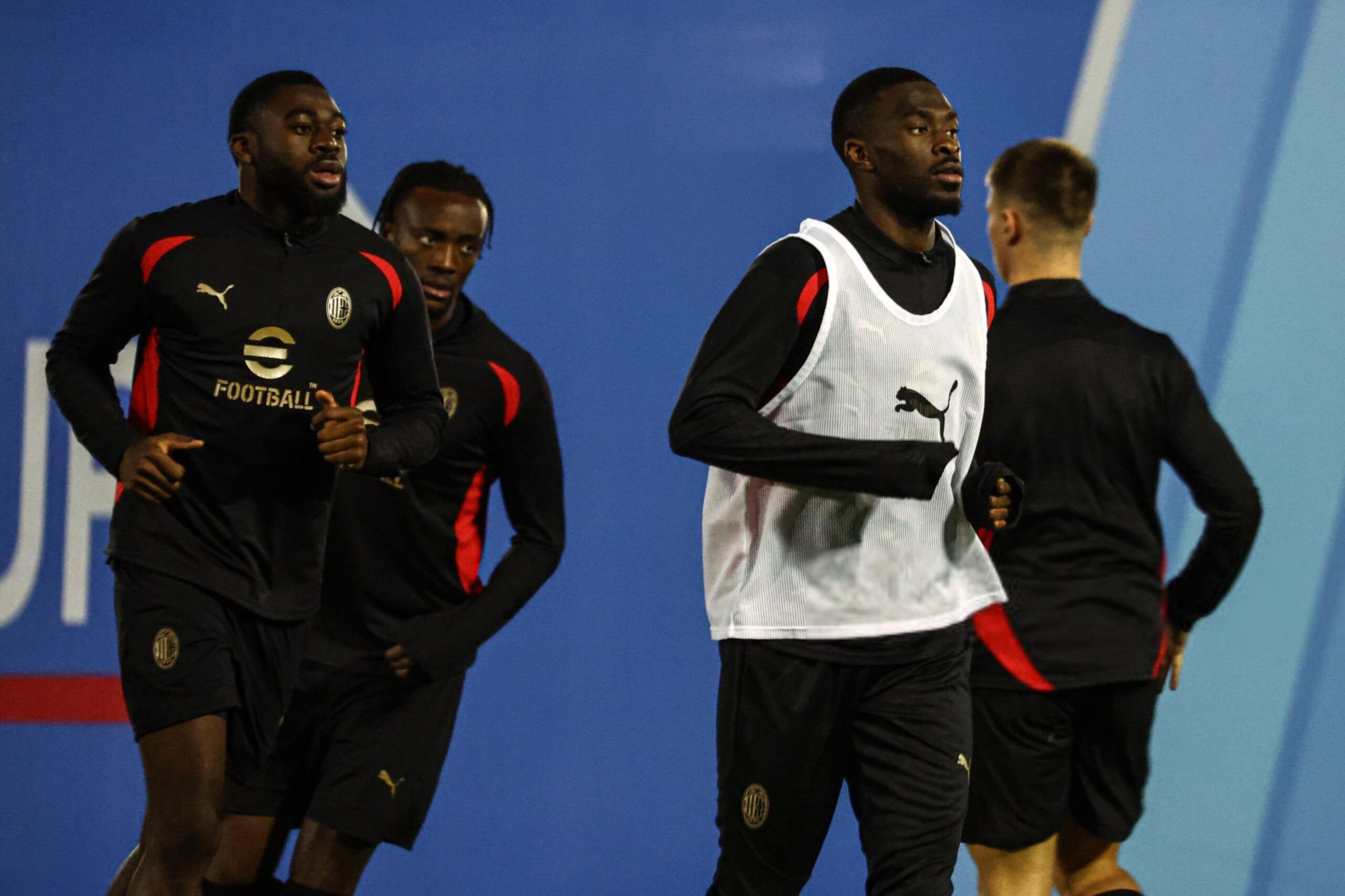 Intrik Transfer AC Milan: Moretto Bongkar Drama Deadline Day Youssouf Fofana dan Tomori