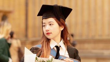 Kate Wenqi Zhu: Dari Gaya Hidup Glamour ke Puncak Akademik, Lulusan Terbaik Oxford