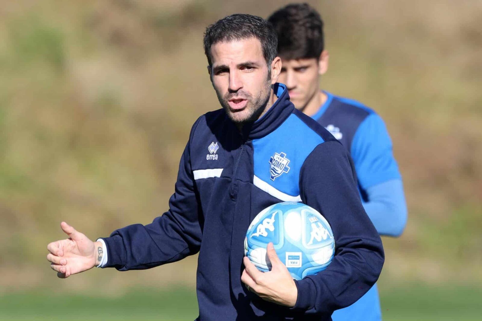 Kontroversi Gran Gala del Calcio: Cesc Fabregas Raih Pelatih Terbaik, Pistocchi Pertanyakan Mengapa Bukan Chivu?