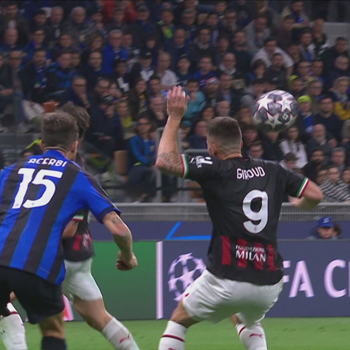 Kontroversi Wasit Liga Italia: Graziano Cesari Soroti Insiden Penalti yang Terlewat Saat Cagliari Vs Inter