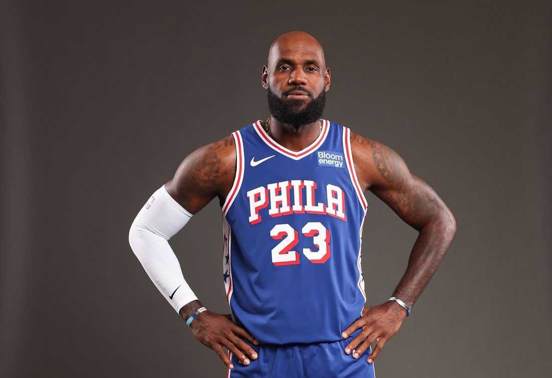 LeBron James Sambut Hangat Debutnya di Media Philadelphia dalam Sorotan Publik NBA