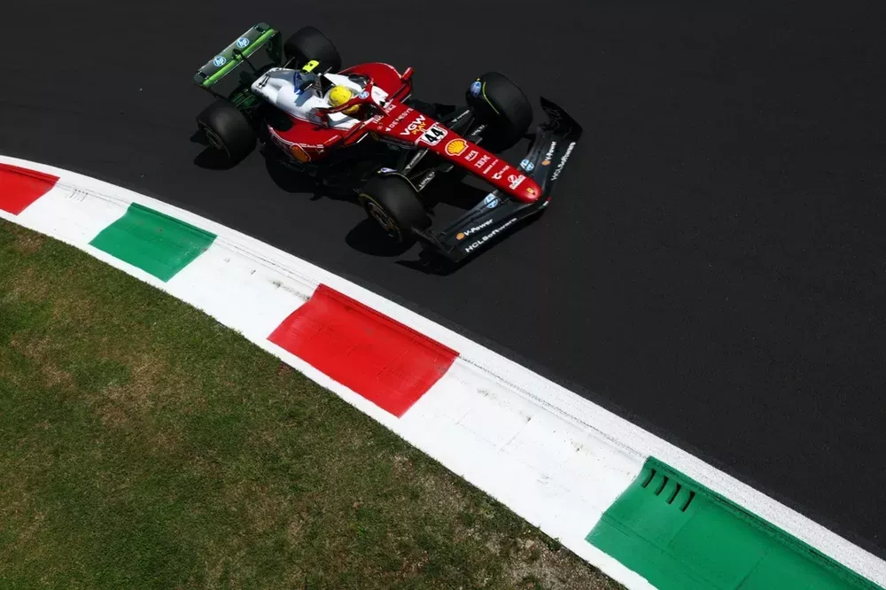 Leclerc Menyoroti Prioritas Hamilton di GP Italia: Strategi Slipstreaming di Monza Menjadi Kunci