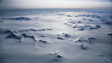 Misteri Geologi Antartika: Peran Gunung di Bawah Lapisan Es dalam Pembentukan Benua Beku
