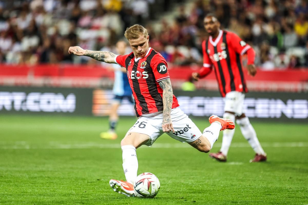Perkuat Lini Pertahanan, Melvin Bard Resmi Gabung Leeds United Lewat Status Pinjaman dari OGC Nice
