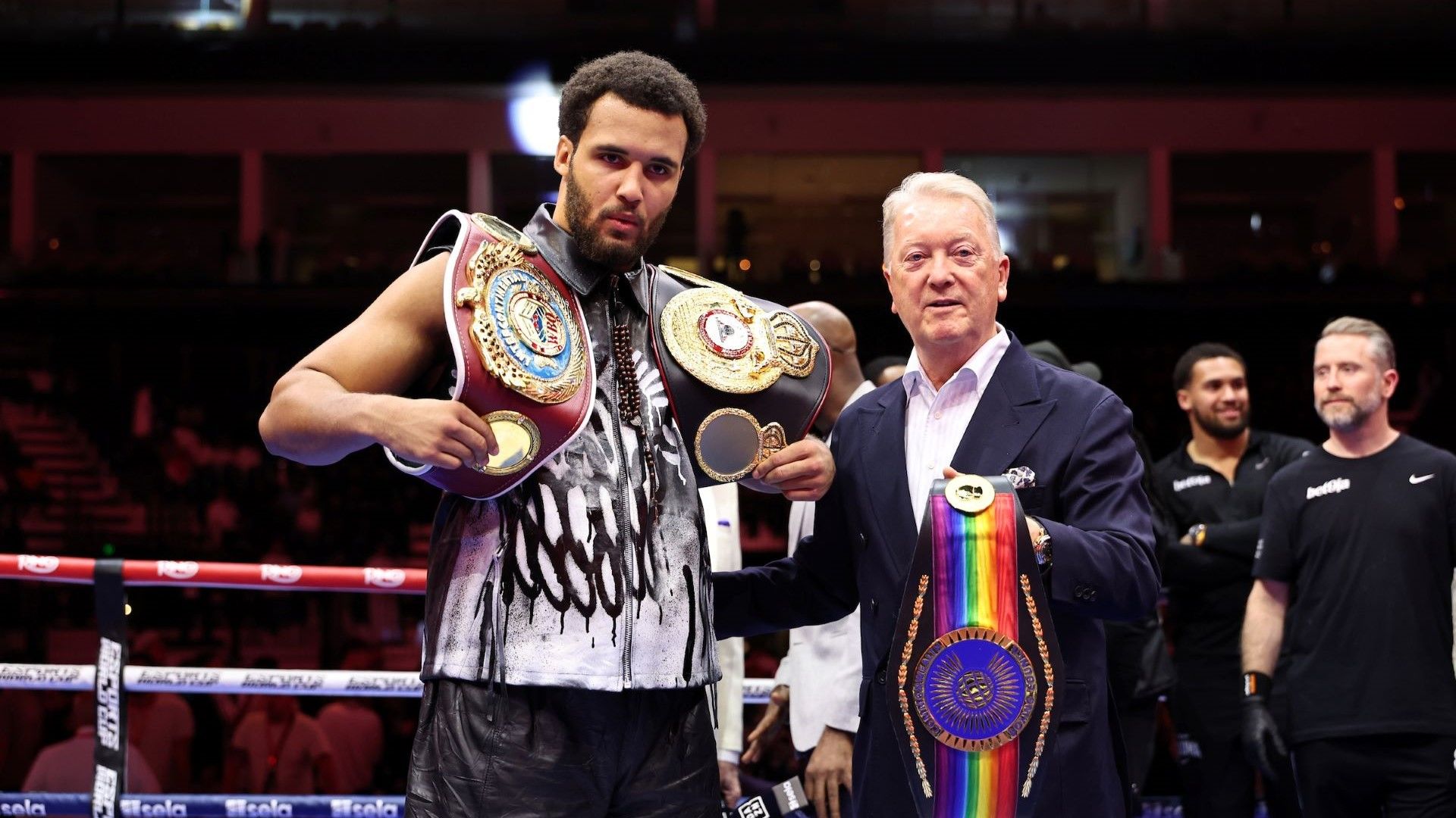 Pesan Mendalam Frank Warren untuk Moses Itauma: Belajar dari Kebangkitan Legenda Tinju Inggris
