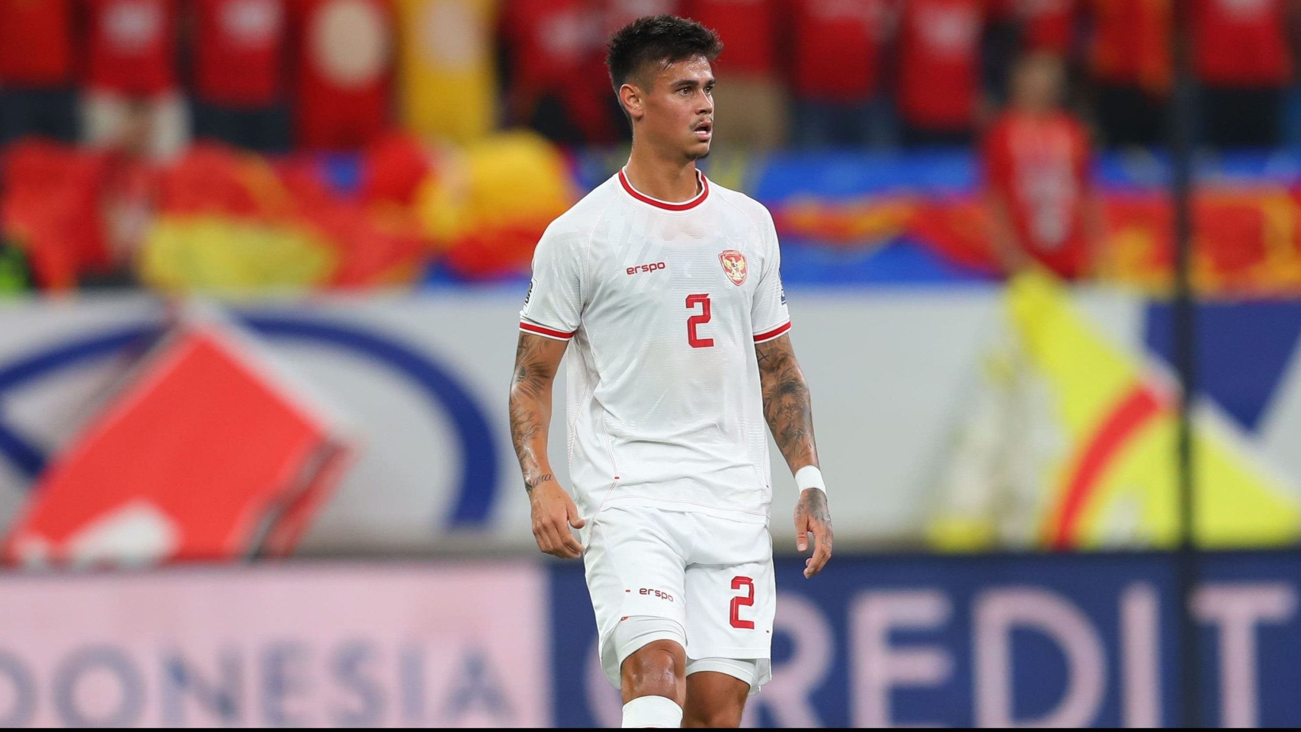 Polemik Transfer Mees Hilgers: Erik ten Hag Menuai Kritik Tajam Setelah Lepas Bek Timnas Indonesia