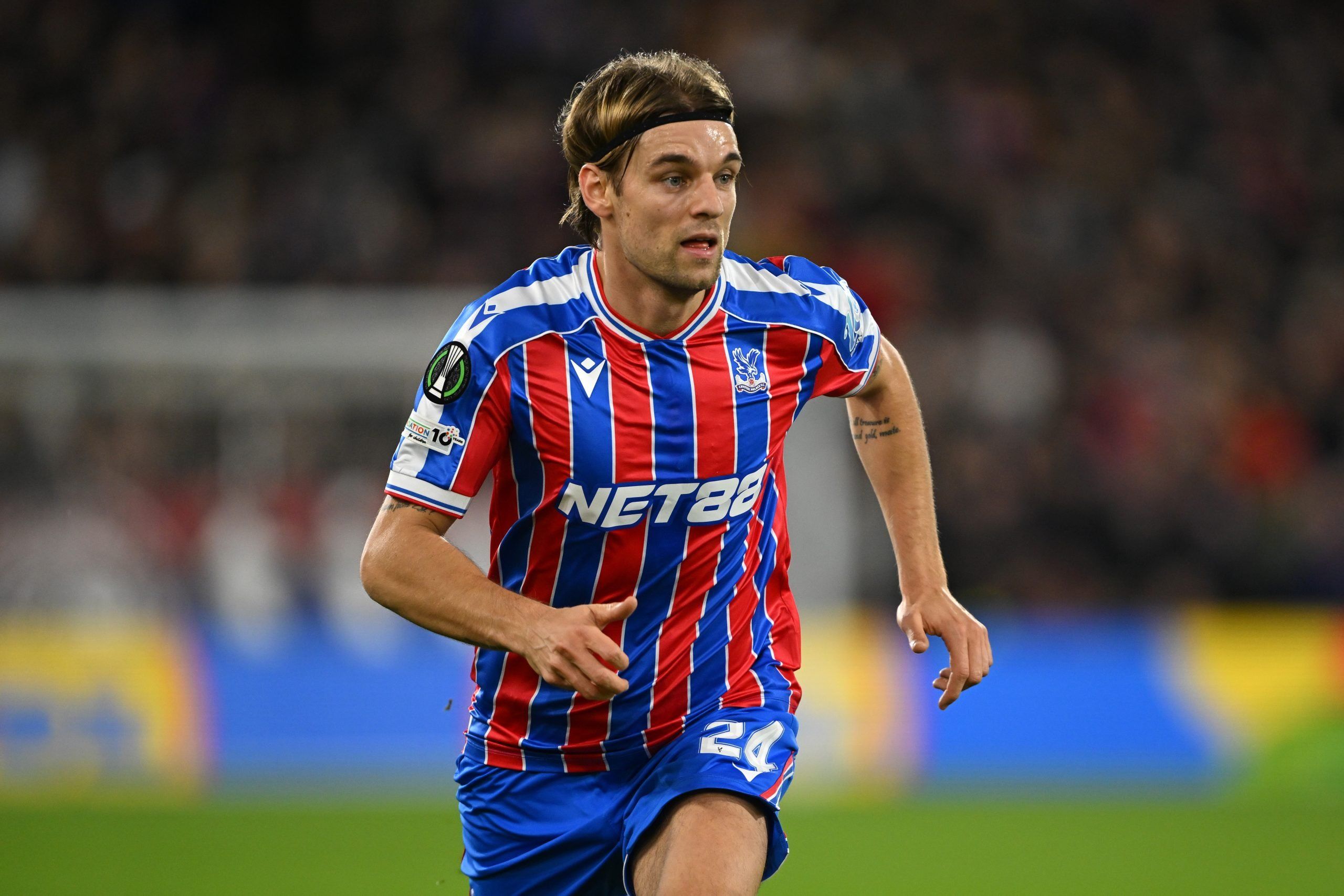 Resmi! Borna Sosa Pindah ke Bundesliga, FC Koln Amankan Jasa Bek Crystal Palace