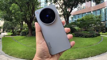 Review Vivo X500 Pro Max: Flagship Monster dengan Lensa Telefoto ZEISS 200 MP