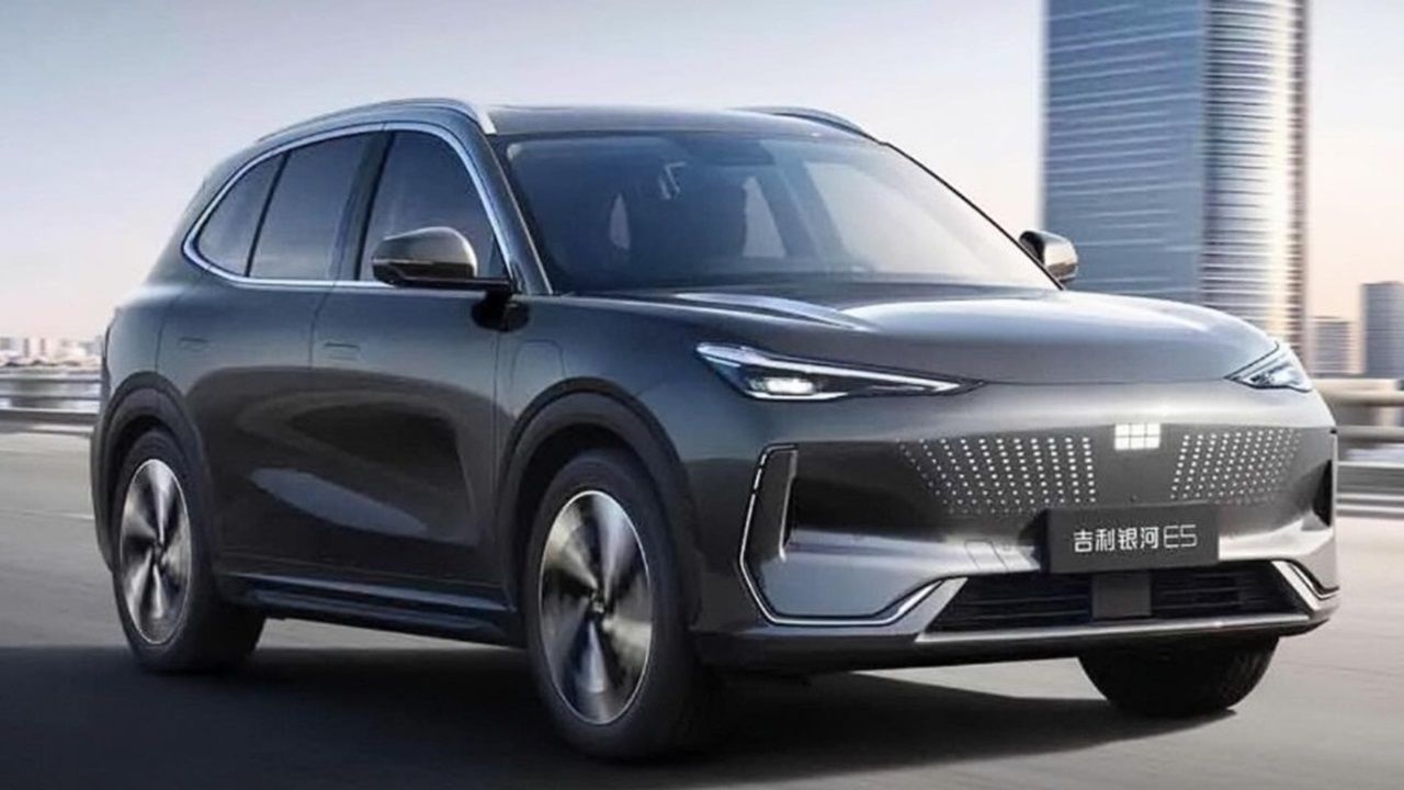 Revolusi Mobil Listrik: Geely EX5 Resmi Mengaspal di Indonesia, Tawarkan Jarak Tempuh Fantastis dan Teknologi Canggih