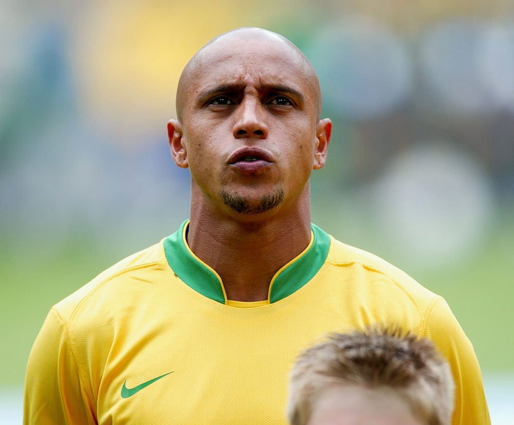 Roberto Carlos Memuji Dimarco: Gaya Bermain yang Mengingatkan pada Legenda Brasil