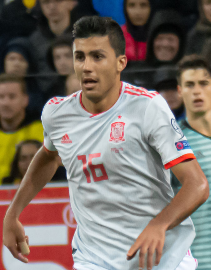 Rodri Memilih Barcelona, Real Madrid Terkejut: Analisis Keputusan Besar Musim Panas