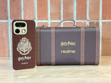 Sentuhan Sihir di Genggaman: Mengintip Detail Eksklusif realme 16 Pro Harry Potter Edition