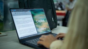 Solusi Produktivitas: Mengapa Lenovo IdeaPad Slim 3i Cocok Buat Kuliah dan Kerja Harganya Pas