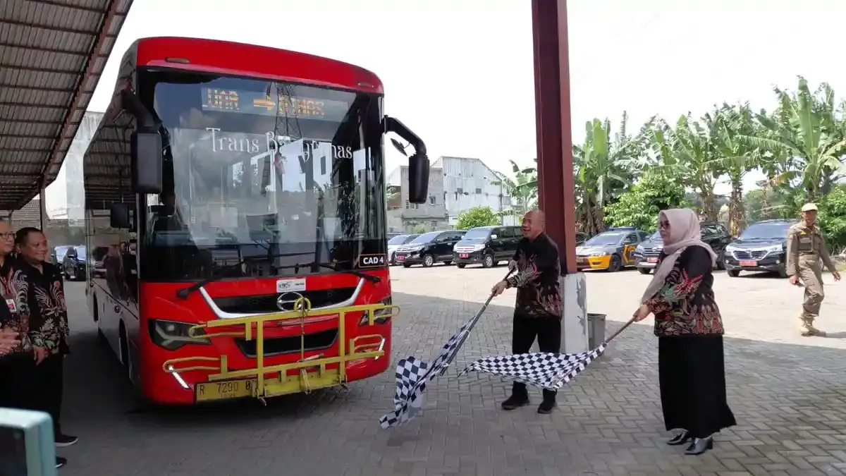 Trans Banyumas Berhenti Operasional: Nasib 220 Pekerja di Ujung Tanduk dan Dilema Pelajar
