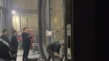 Viral: Video Elon Musk Disebut Bikin Portal ke Dimensi Lain, Internet Geger dan Skeptik