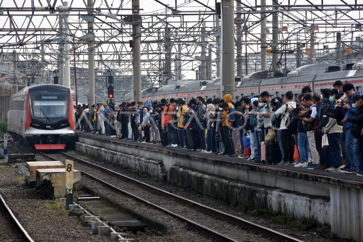 Waspada Kepadatan! KAI Commuter Batalkan Sejumlah Jadwal KRL Bogor Hingga Akhir September