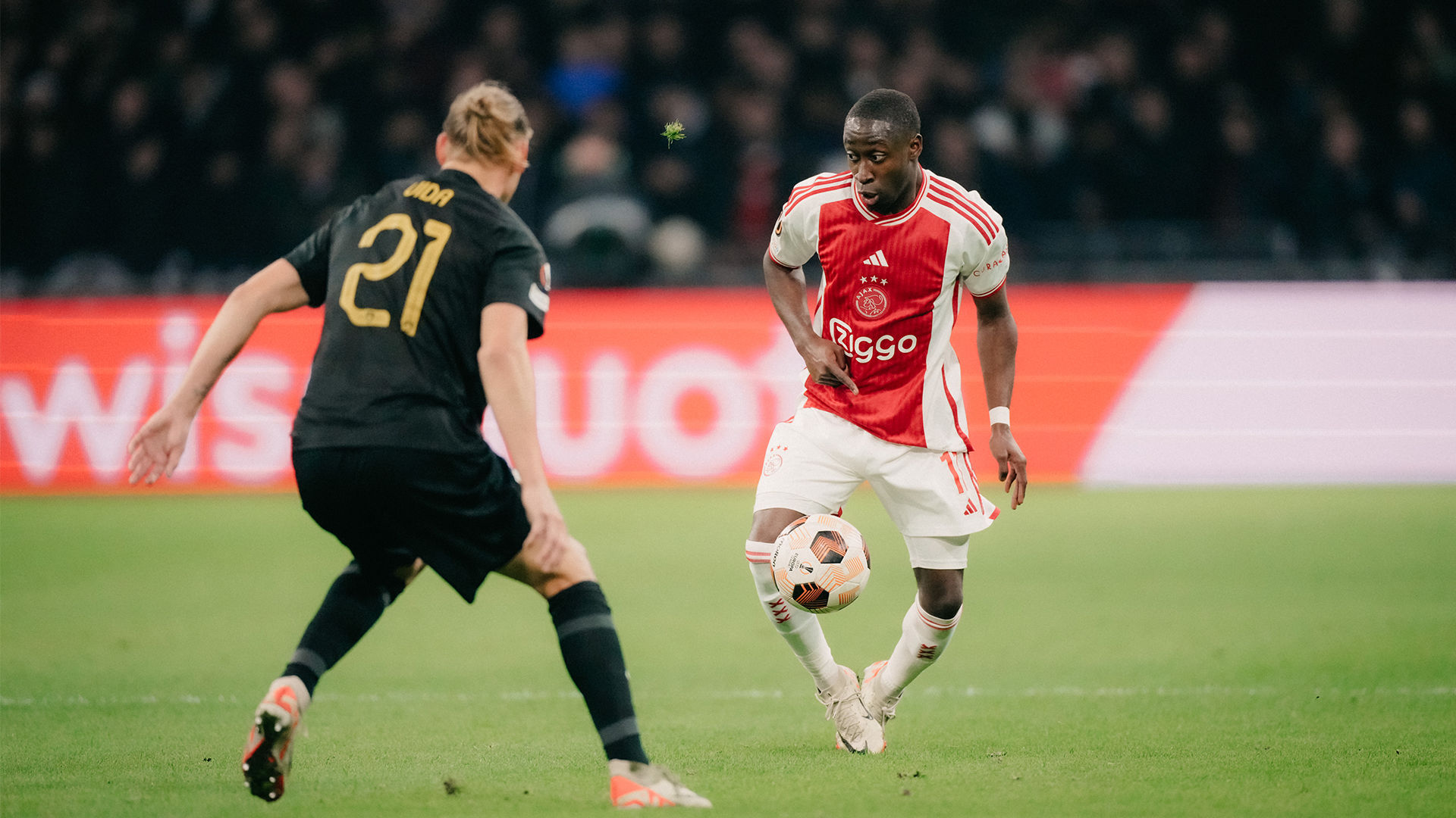 Ajax Tantang Atalanta di Ajang Conference League: Persiapan, Strategi, dan Prediksi