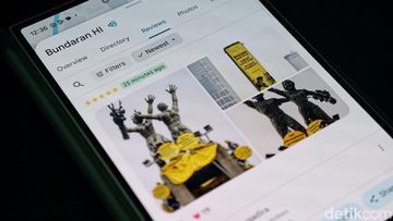 Aksi Protes Greenpeace di Bundaran HI Viral Jadi Ulasan Google Maps
